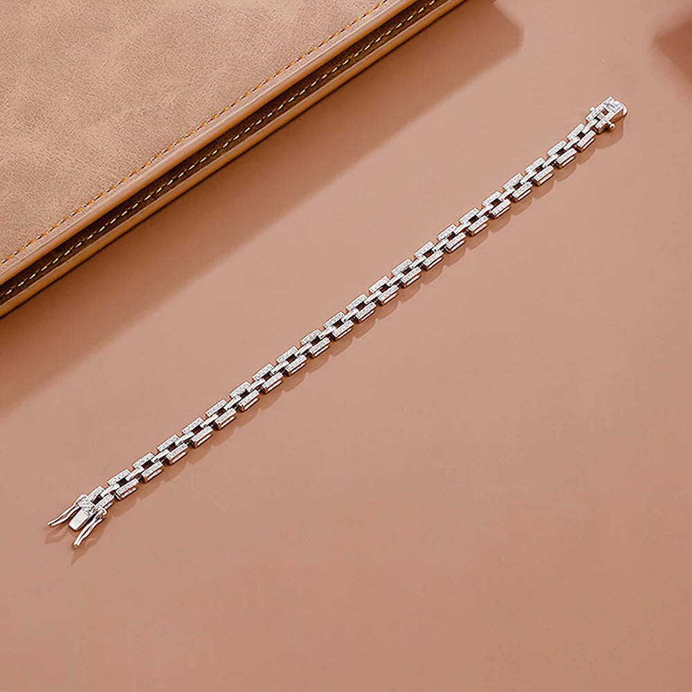 Hip Hop Moissanite diamond bracelet close-up