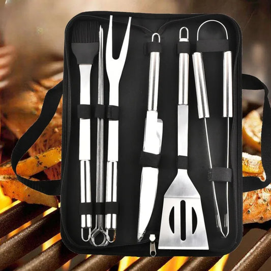 Apron Keeps Your BBQ Tools Organized