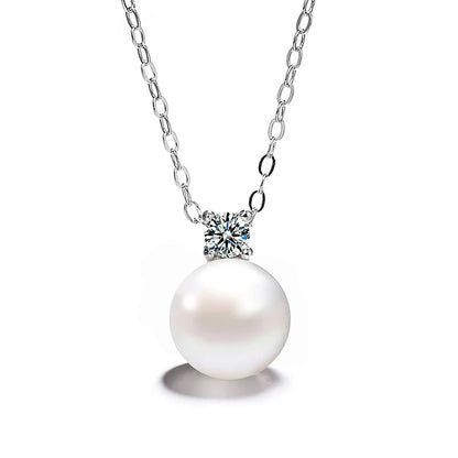 Pendant necklace with pearls and moissanite diamonds