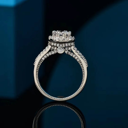 A photo of the ring from different angles