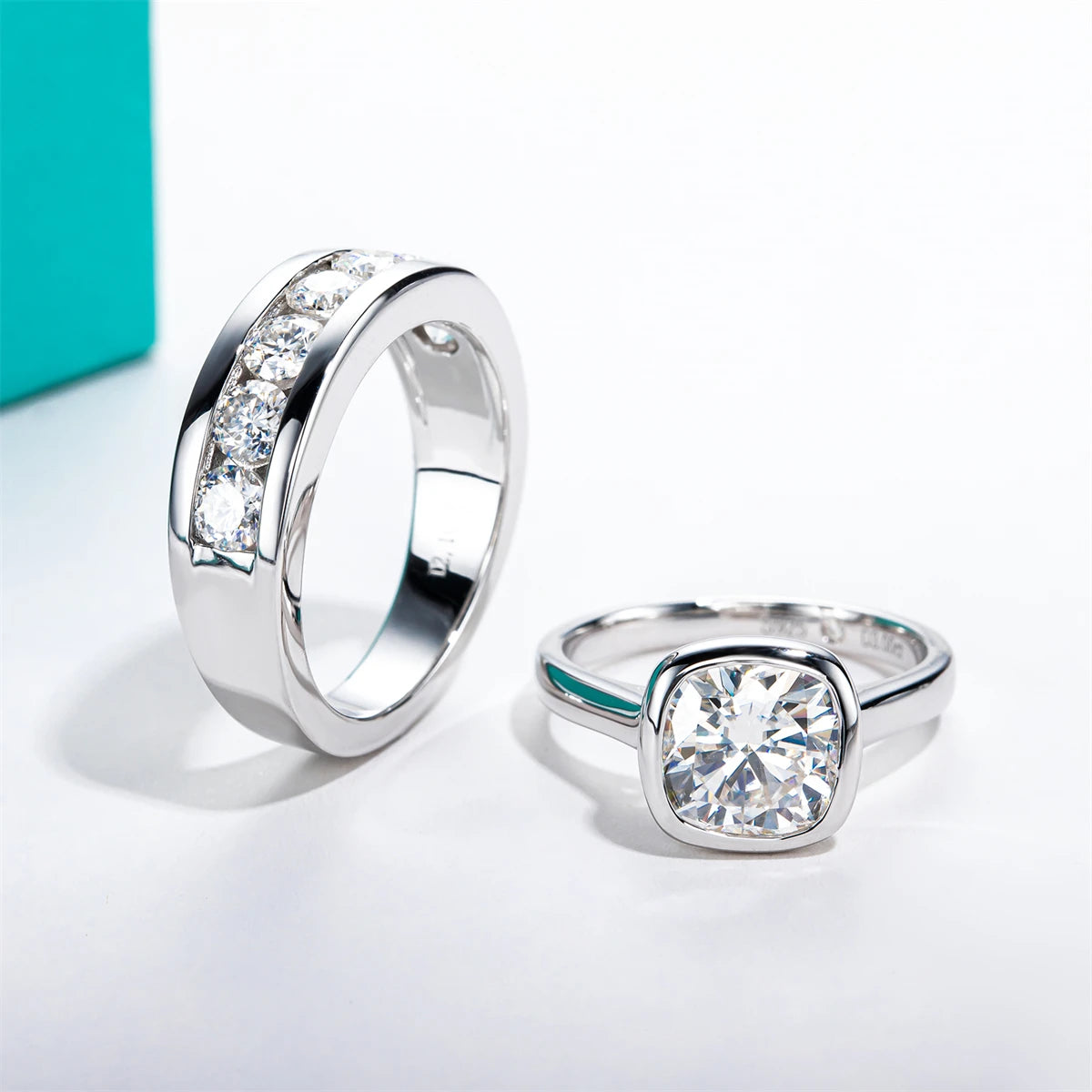 Moissanite couple rings in natural light